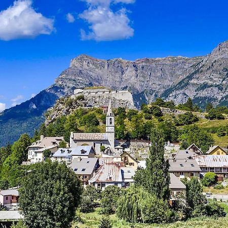 L'Auberge Saint-Vincent-les-Forts Exteriör bild